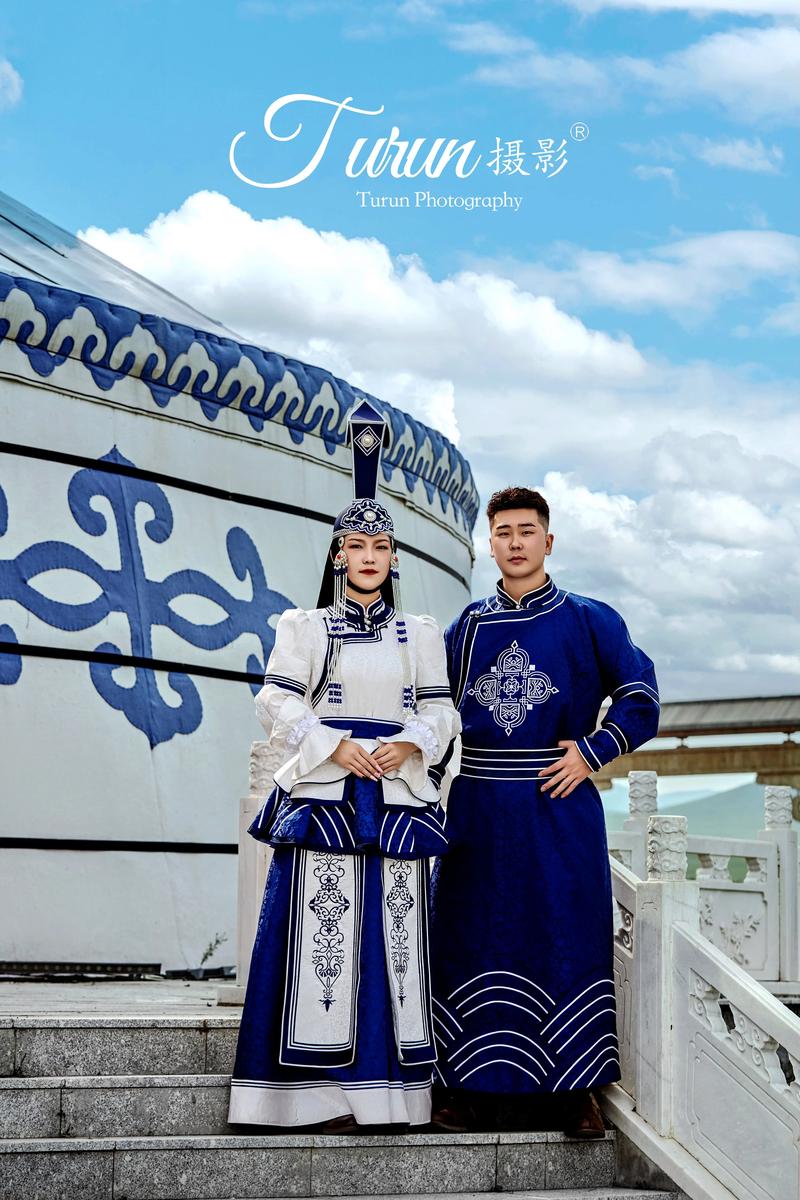 通遼圖潤(rùn)攝影蒙古服飾,將為您提供獨(dú)特的攝影蒙古服飾作品